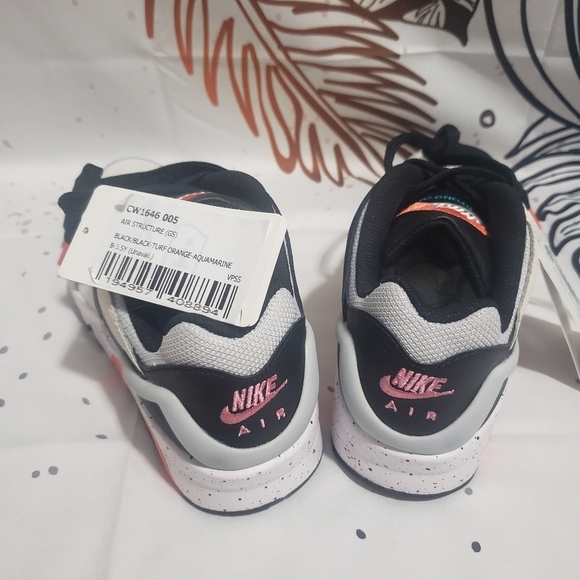 Nike Air Structure - big kids - Picture 2 of 5